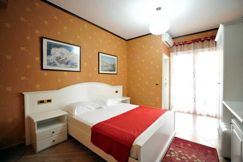Iliria Internacional 4* Durrës